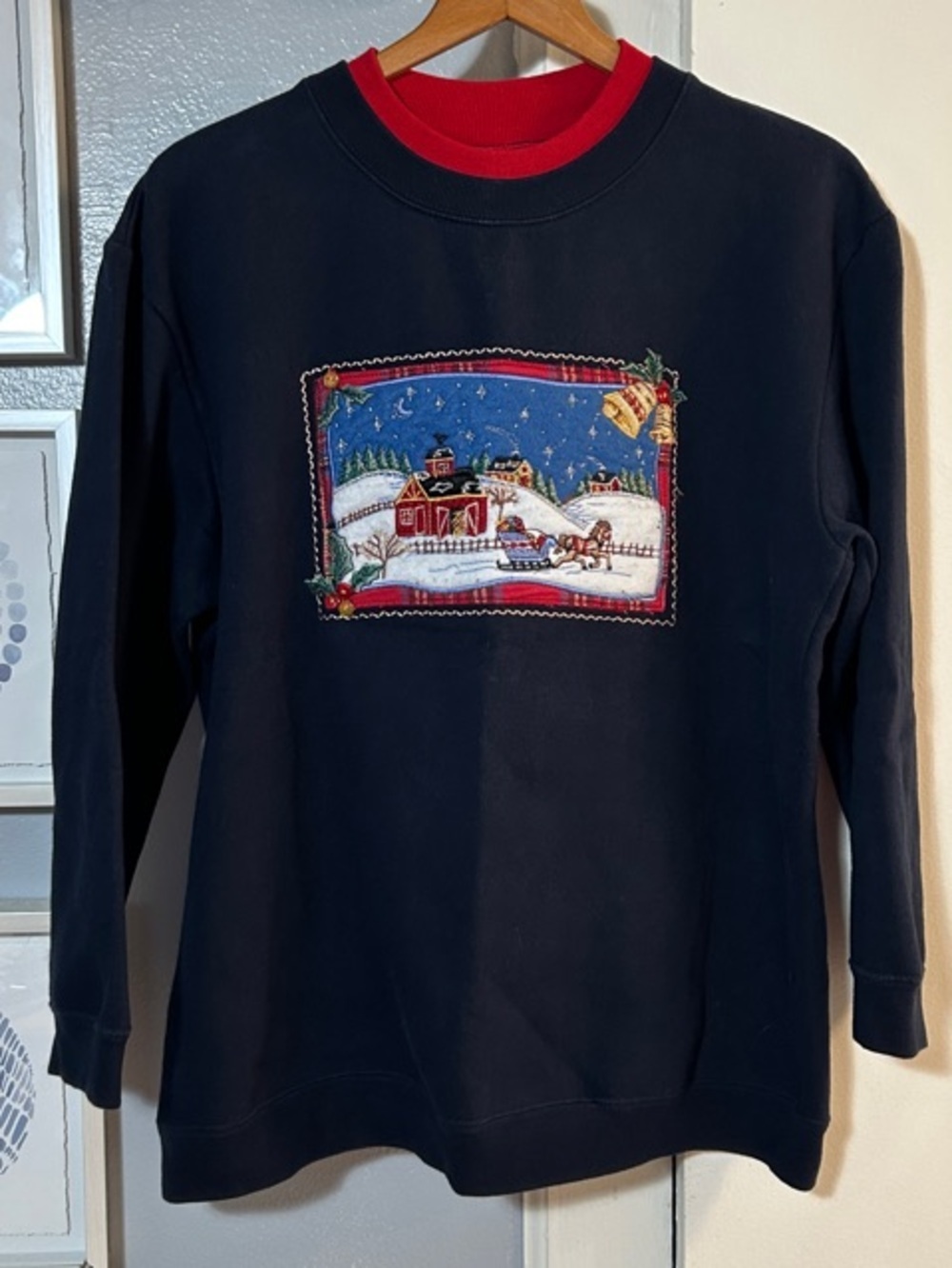 Vintage Bobbie Brooks Women’s Size L Navy Christmas Sweatshirt
